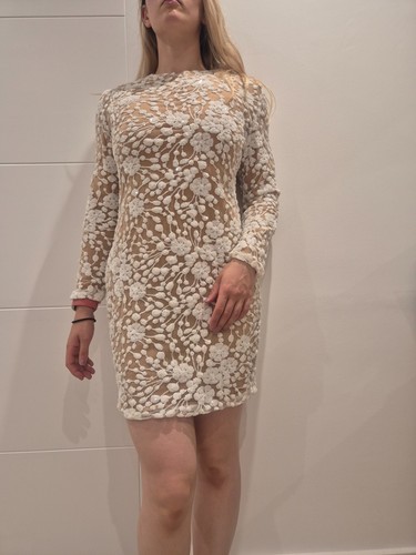 Nadine merabi ana - merabi, size